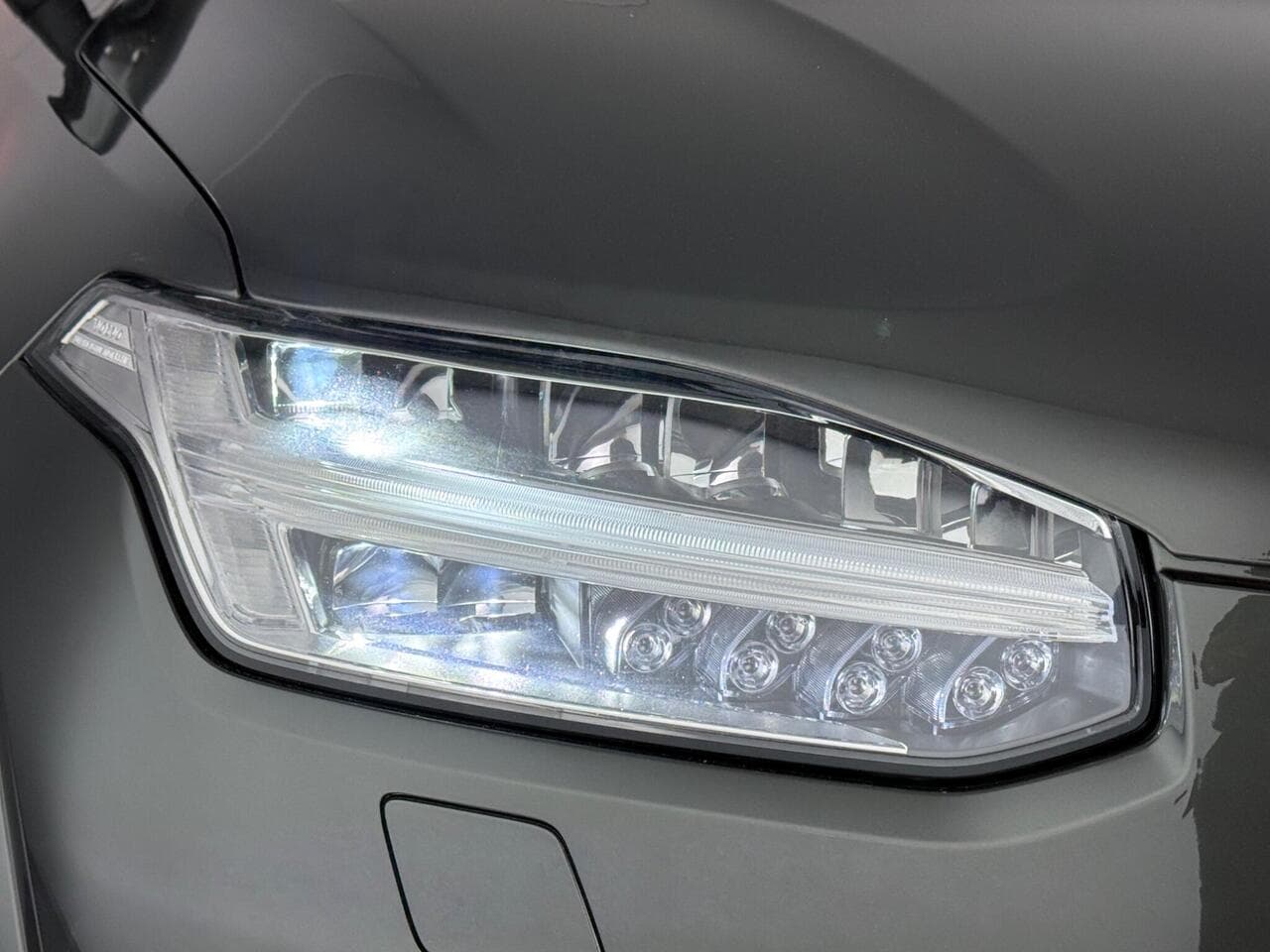 Volvo XC90 thumbnail Lights Front