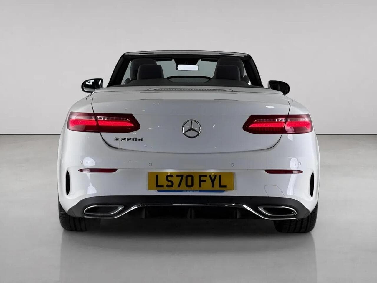 Mercedes-Benz E Class thumbnail Rear