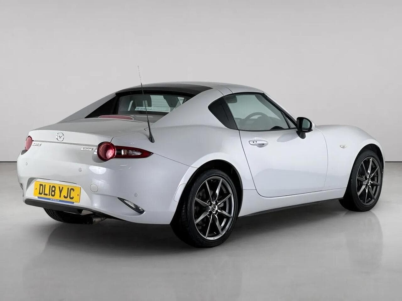 Mazda MX-5 RF thumbnail Rear Right