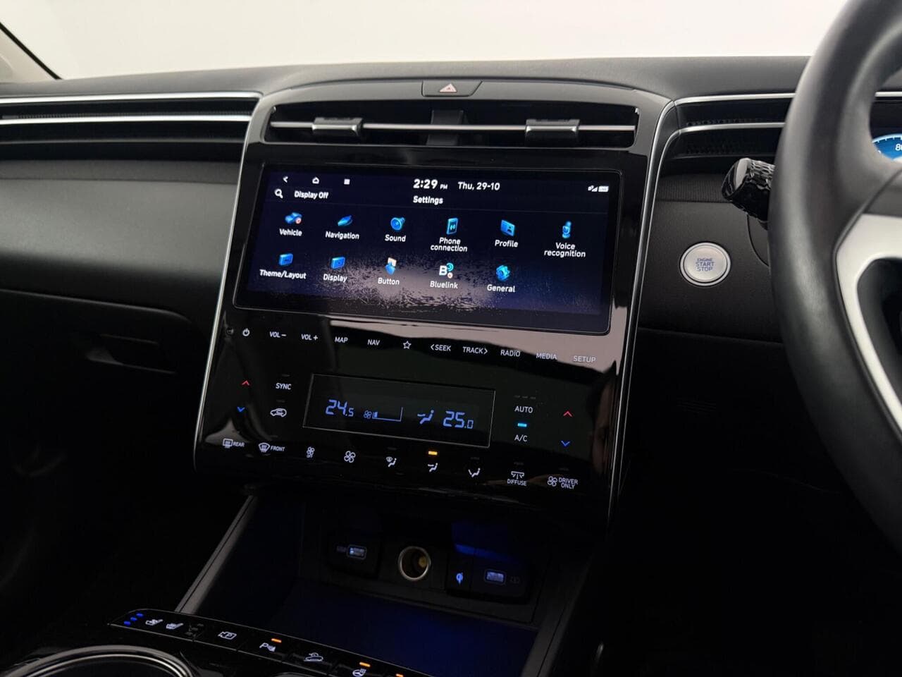 Hyundai TUCSON thumbnail Infotainment System