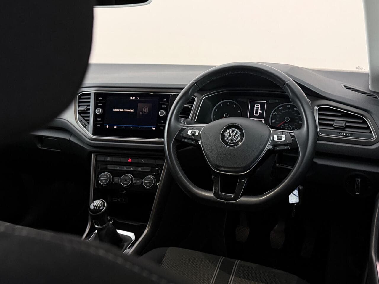 Volkswagen T-Roc thumbnail Interior Front