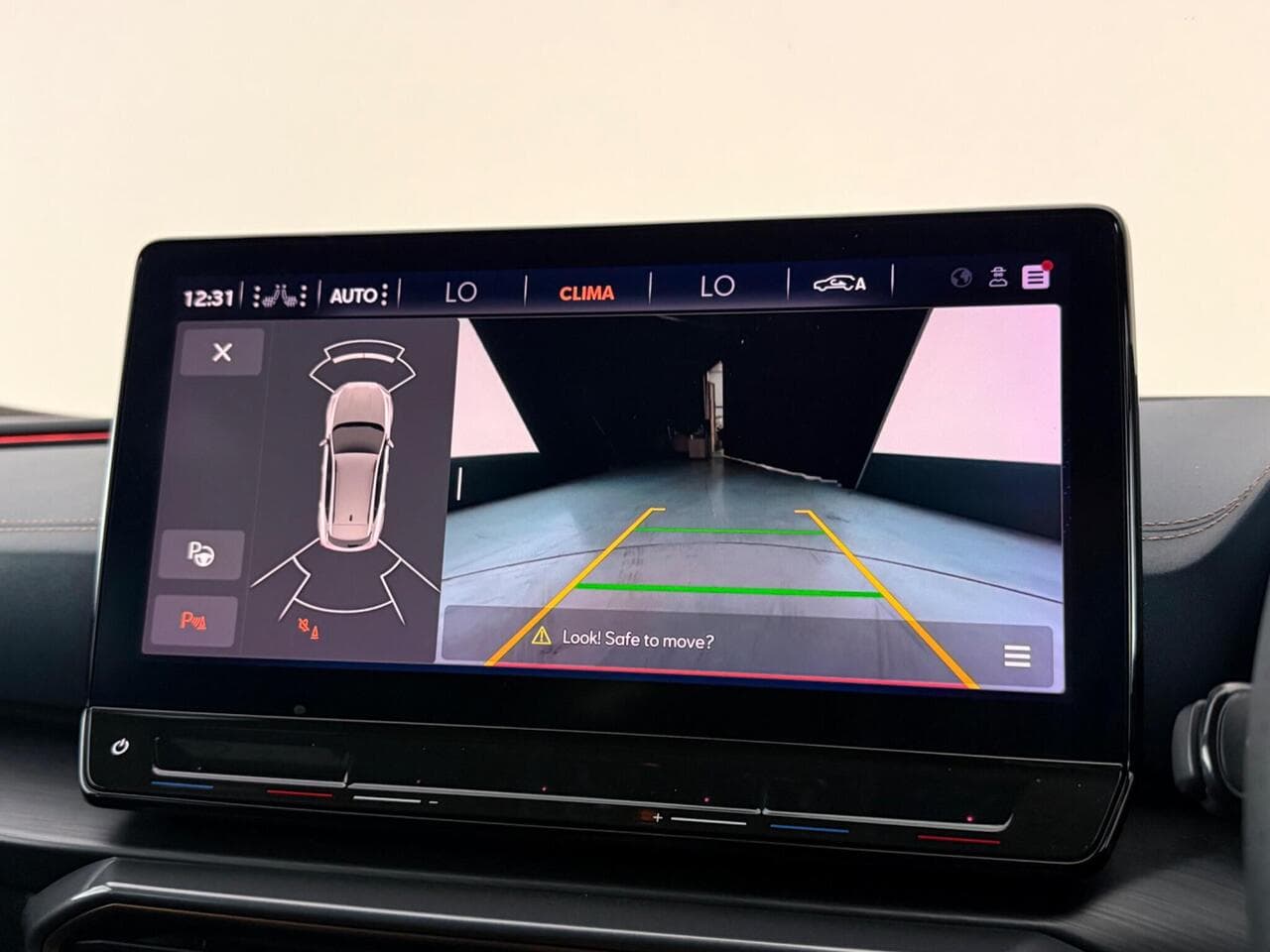 CUPRA Formentor thumbnail Infotainment System