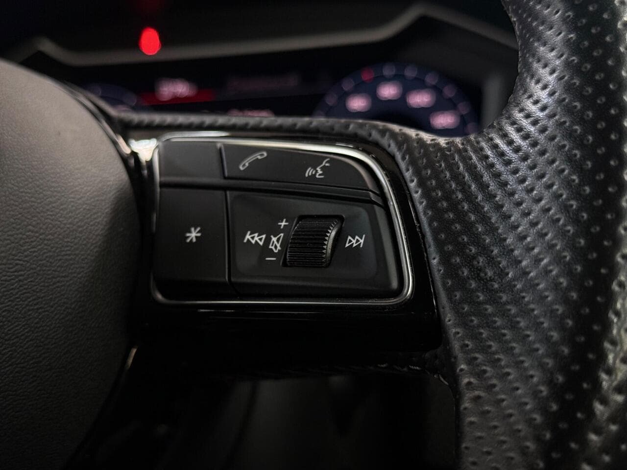 Audi A1 thumbnail Misc Controls