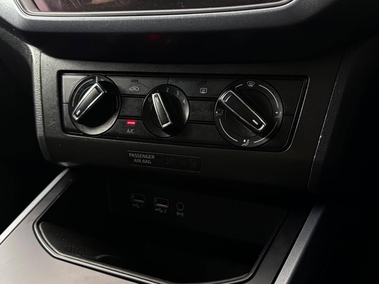 SEAT Arona thumbnail Misc Controls