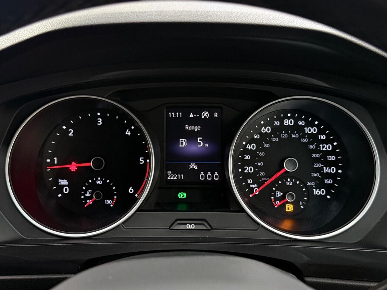 Volkswagen Tiguan thumbnail Driver Instruments