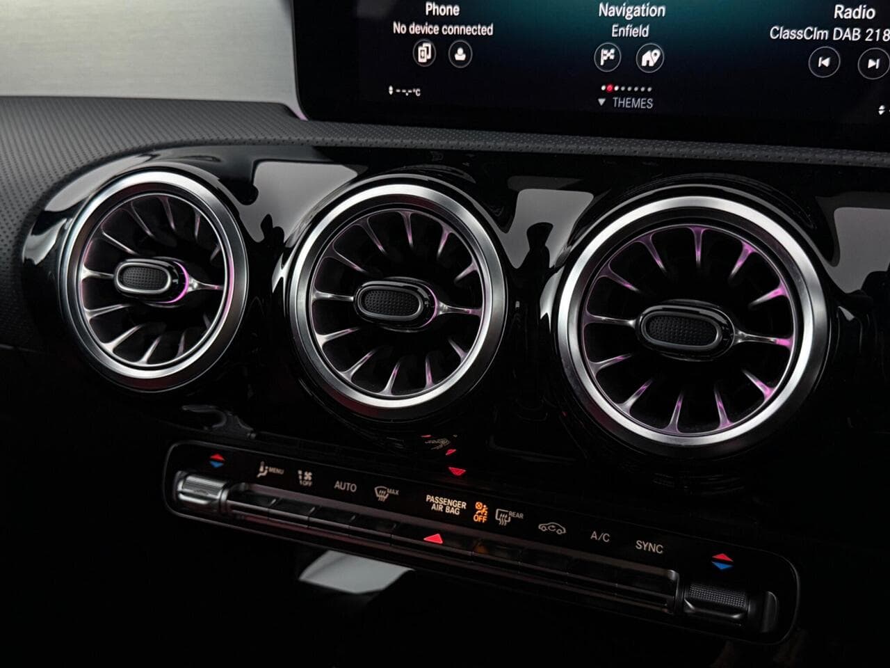 Mercedes-Benz CLA thumbnail Infotainment System