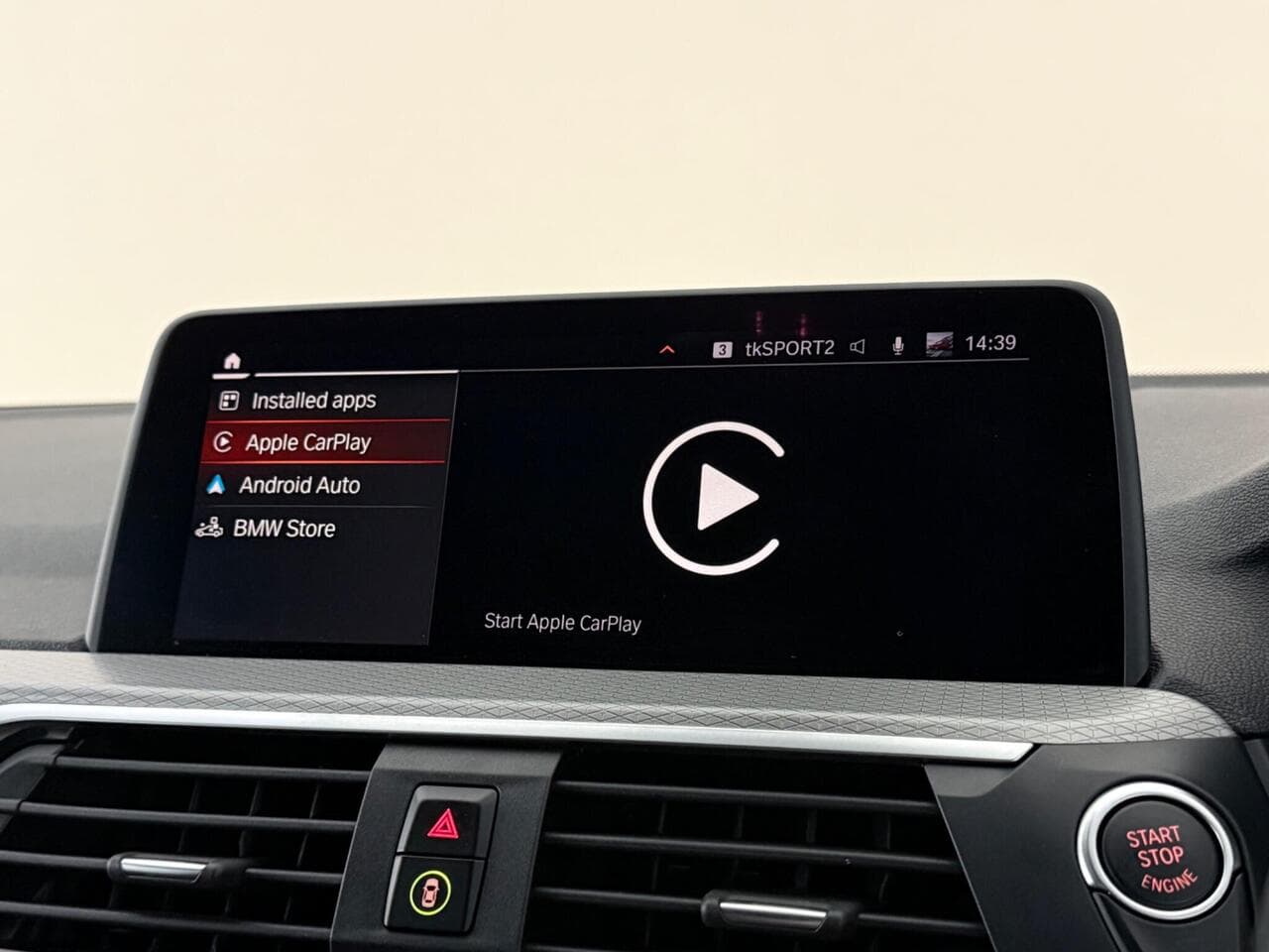BMW X3 thumbnail Infotainment System