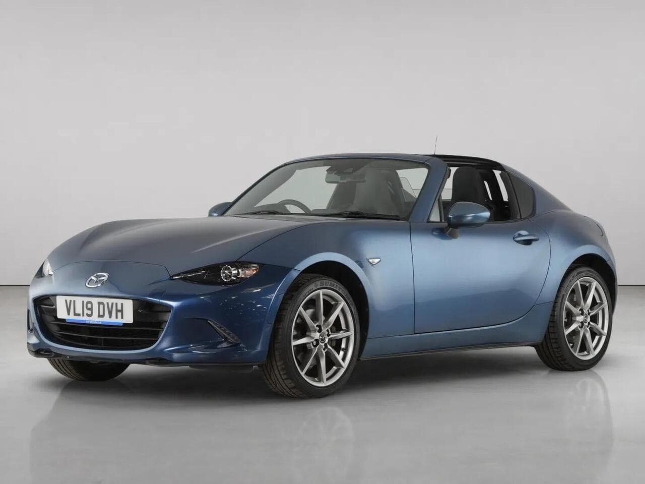 Mazda MX-5 RF thumbnail Front Left