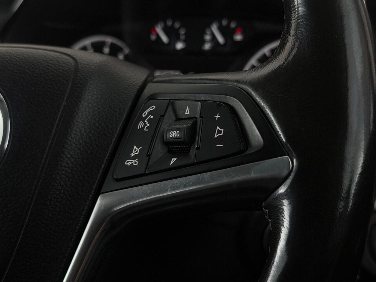 Vauxhall Mokka X thumbnail Misc Controls