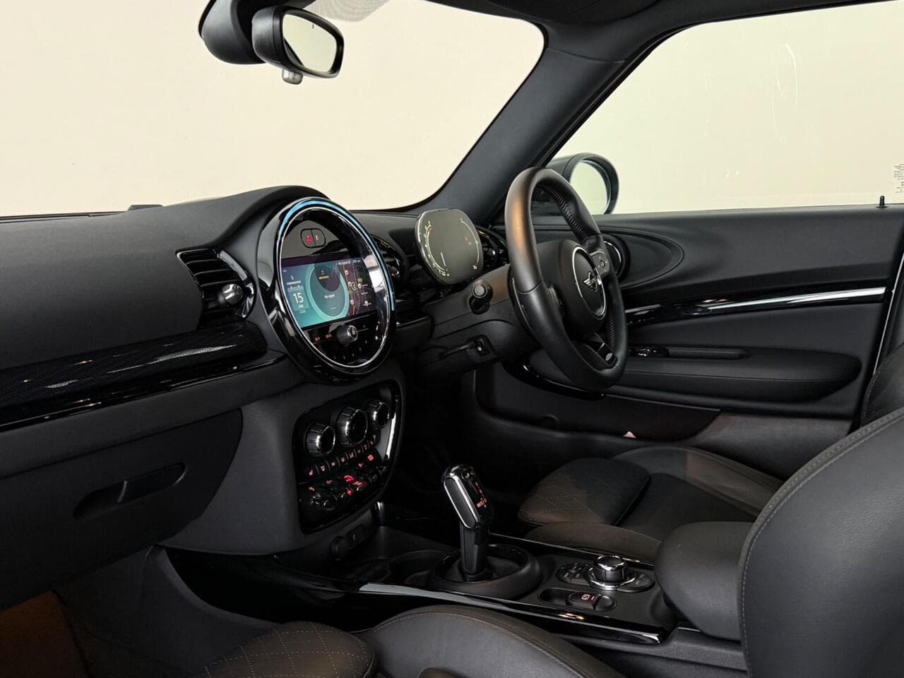 MINI Clubman thumbnail Interior Front