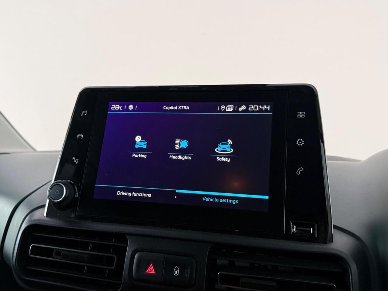 Citroen Berlingo thumbnail Infotainment System