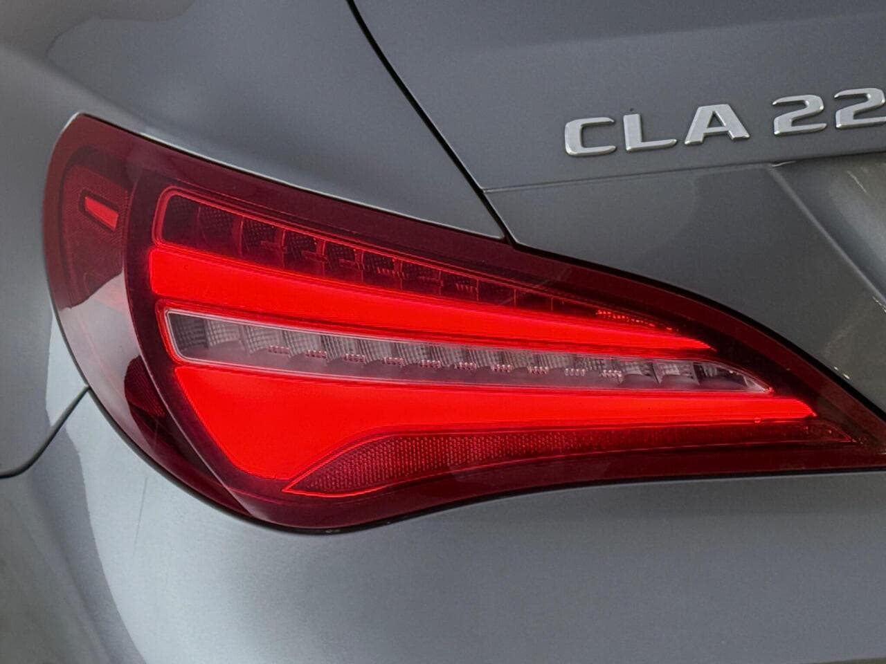 Mercedes-Benz CLA thumbnail Lights Rear