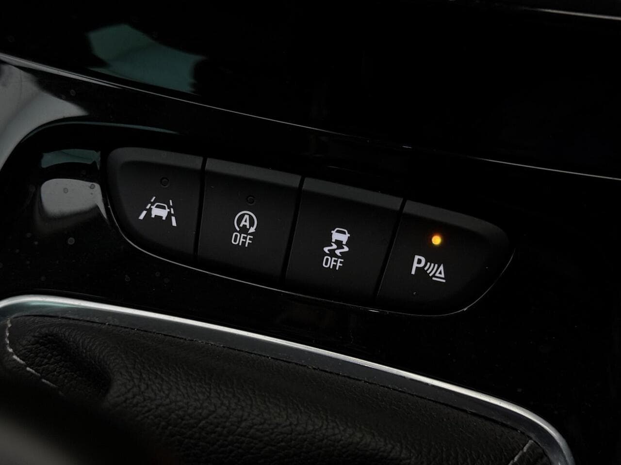 Vauxhall Astra thumbnail Misc Controls