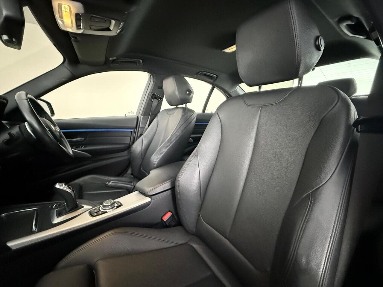 BMW 3 Series thumbnail Seat Front Passenger