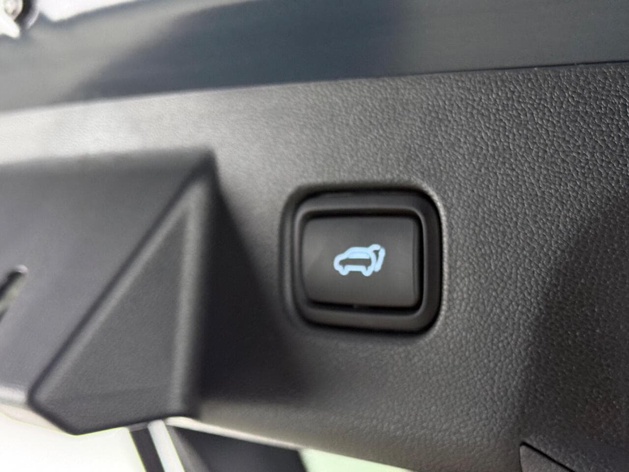 Hyundai TUCSON thumbnail Misc Controls