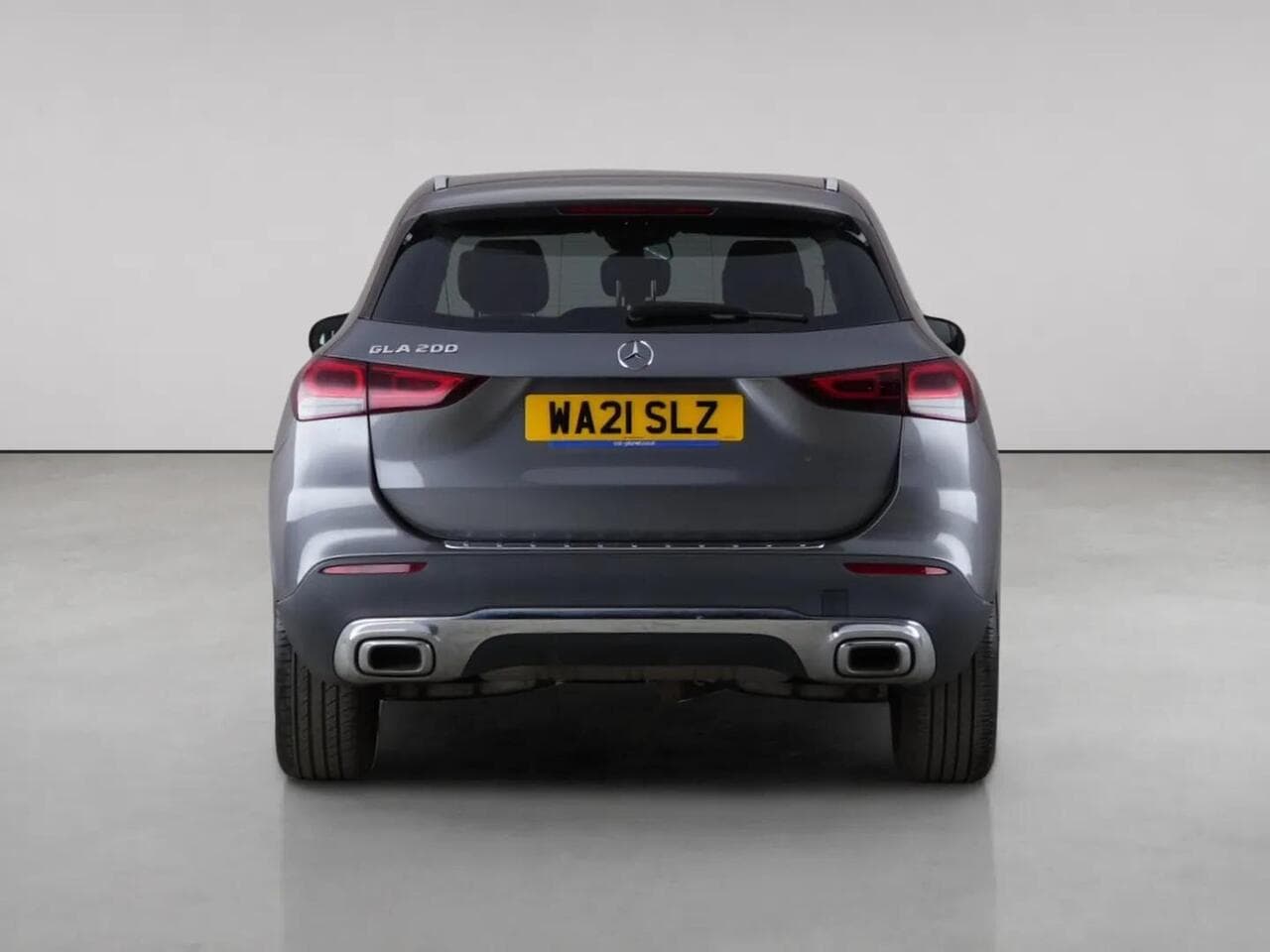Mercedes-Benz GLA thumbnail Rear