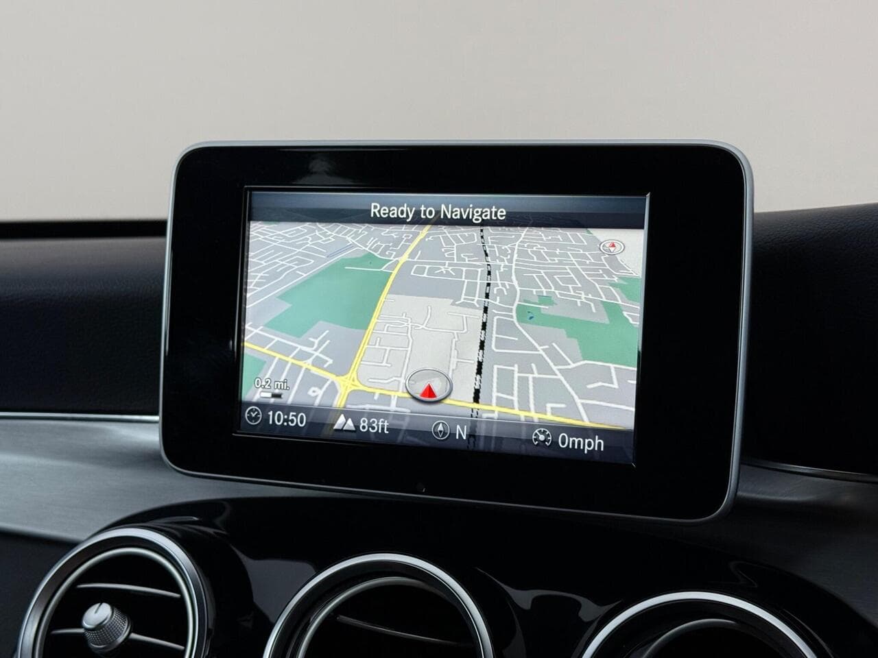 Mercedes-Benz C Class thumbnail Infotainment System