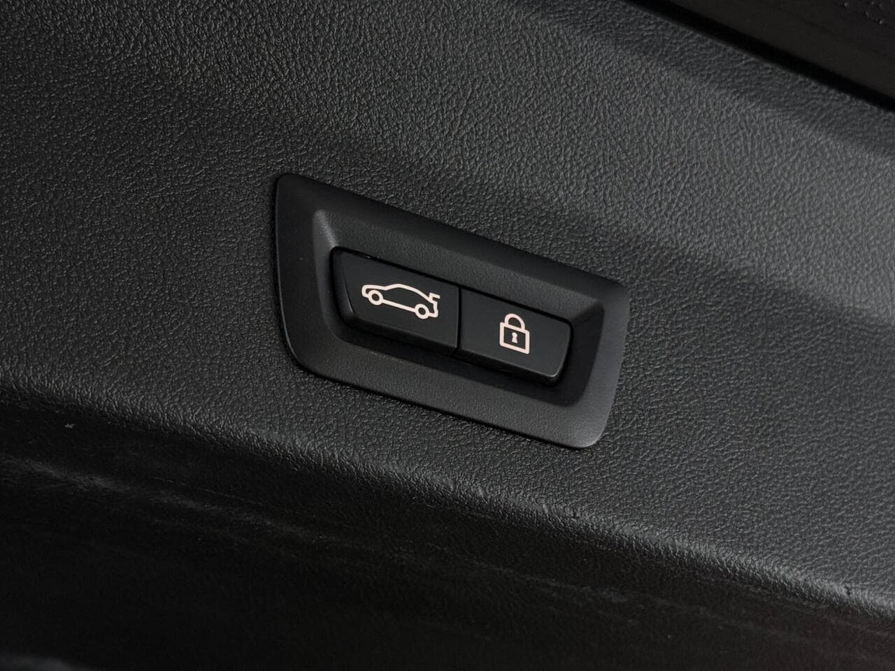 BMW X3 thumbnail Misc Controls
