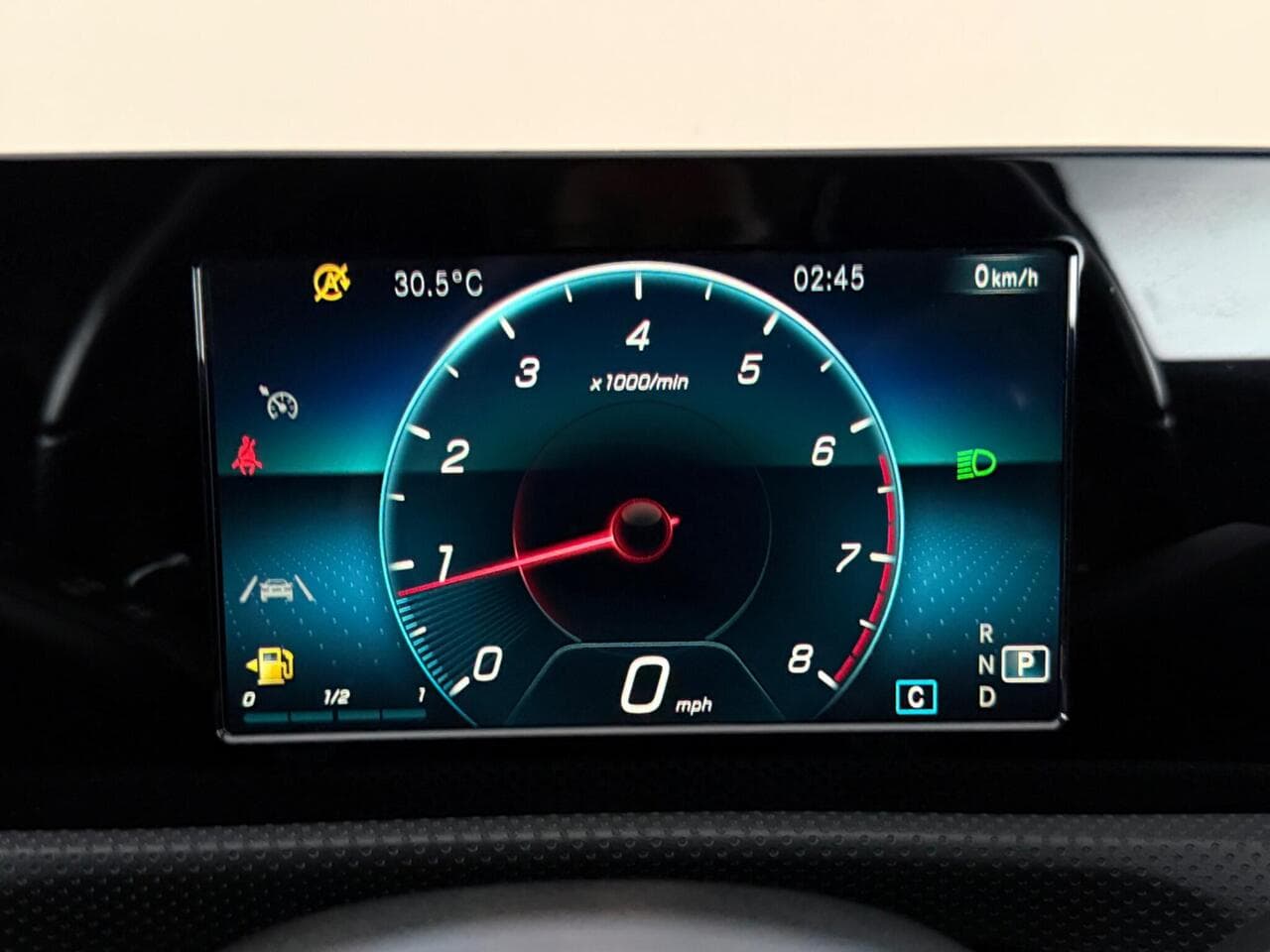 Mercedes-Benz A Class thumbnail Driver Instruments