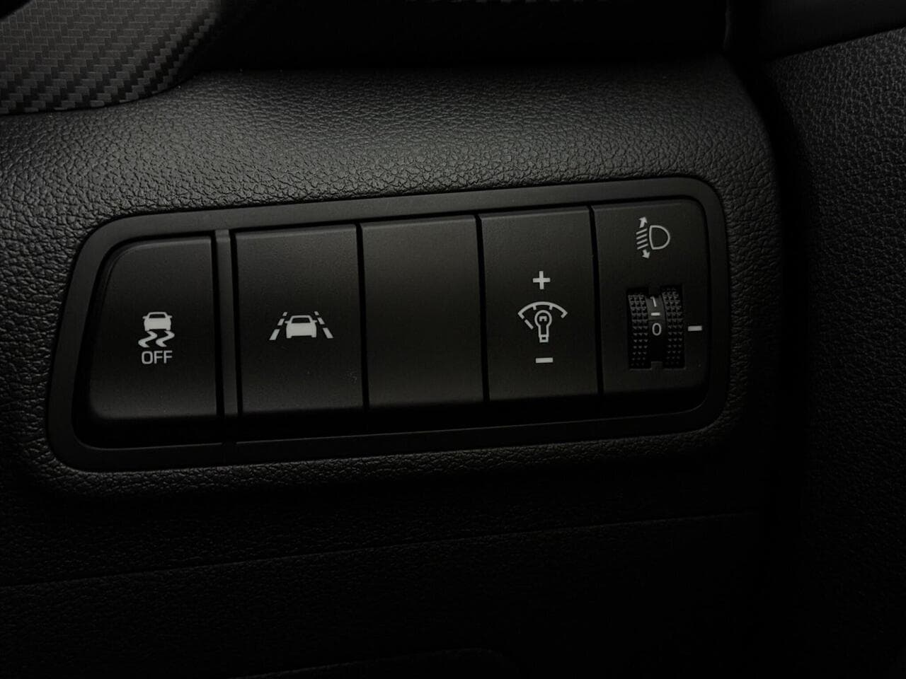 Hyundai TUCSON thumbnail Misc Controls