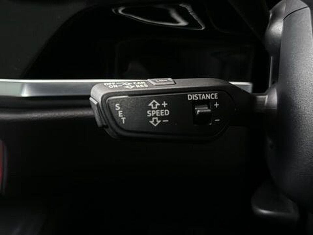 Audi Q3 thumbnail Misc Controls