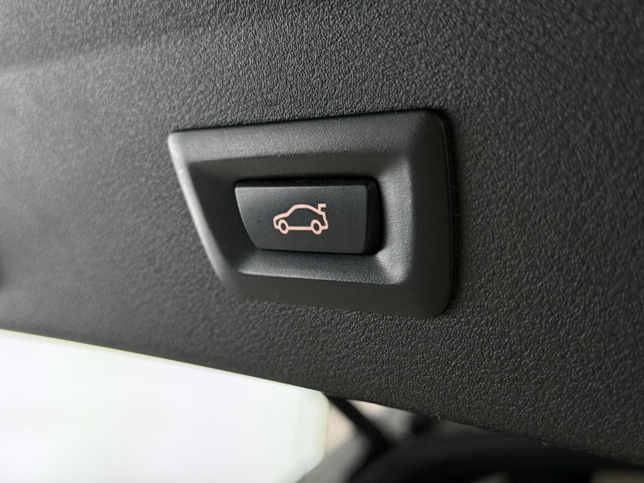 BMW X1 thumbnail Misc Controls