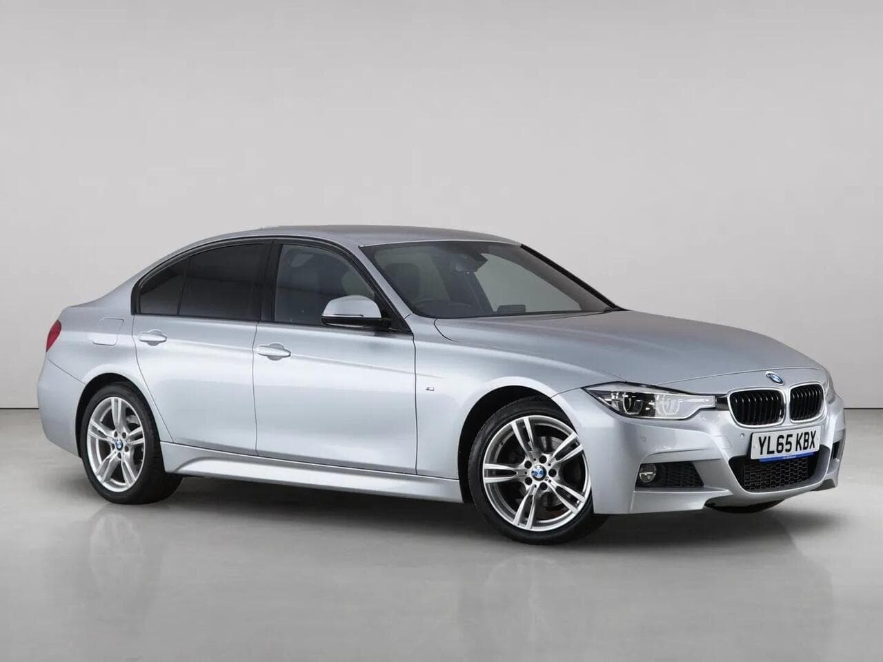 BMW 3 Series - BMW 3 Series 2.0 320d M Sport Auto xDrive Euro 6 (s/s) 4dr