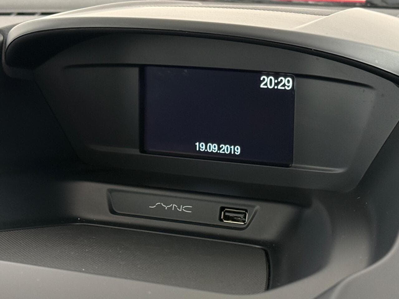 Ford Kuga thumbnail Infotainment System