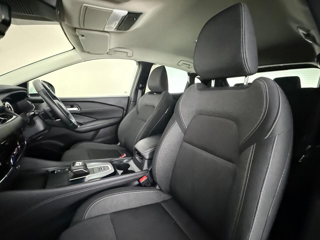 Nissan Qashqai thumbnail Seat Front Passenger