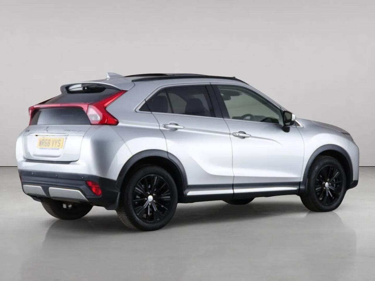 Mitsubishi Eclipse Cross thumbnail Rear Right