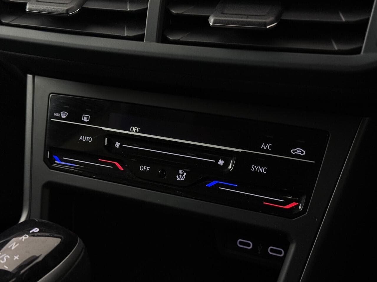 Volkswagen Polo thumbnail Misc Controls