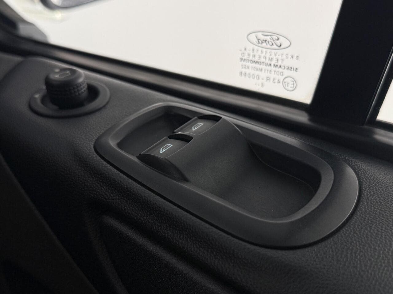 Ford Transit Custom thumbnail Misc Controls