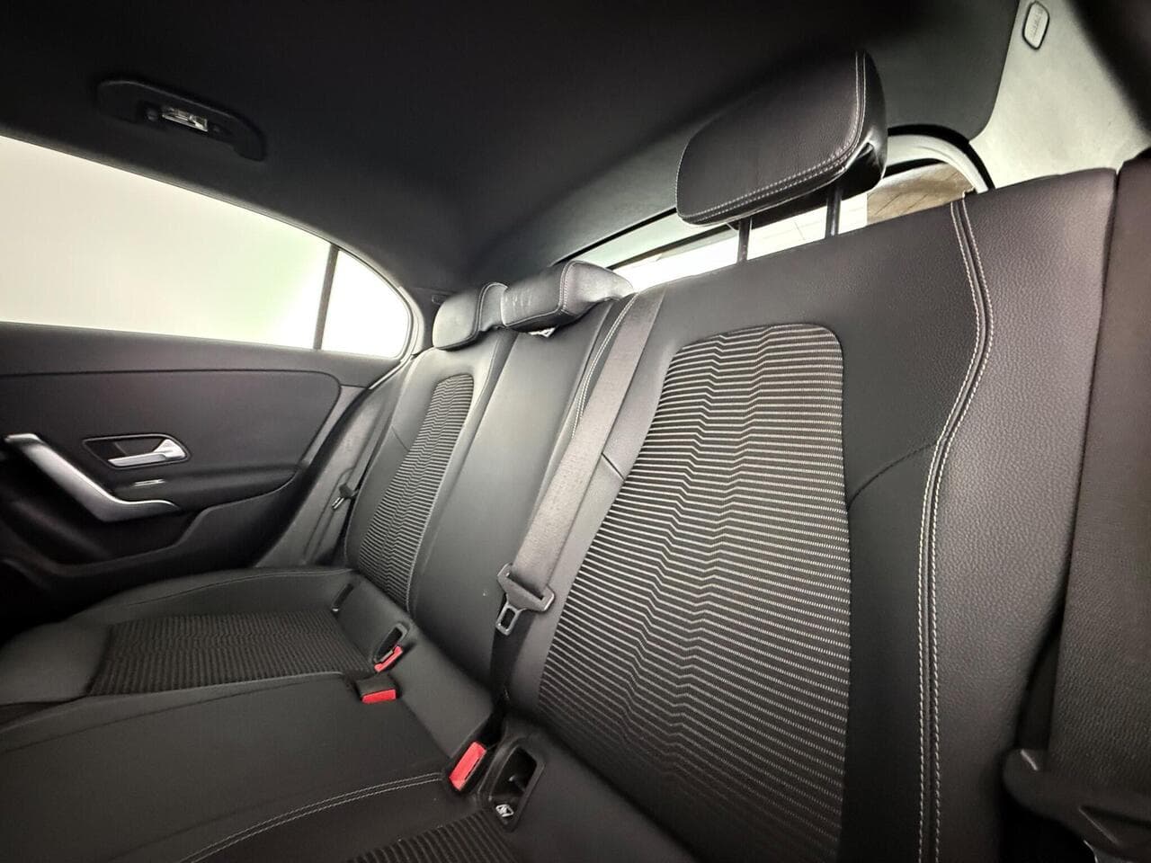 Mercedes-Benz A Class thumbnail Seats Rear