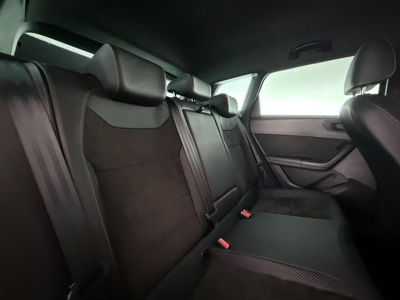 SEAT CUPRA Ateca thumbnail Seats Rear