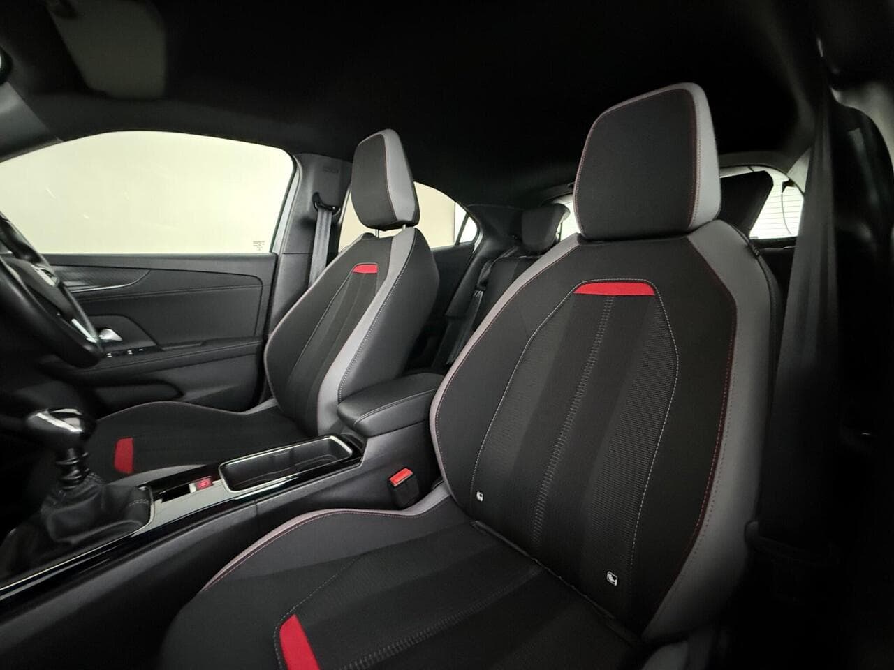 Vauxhall Mokka thumbnail Seat Front Passenger
