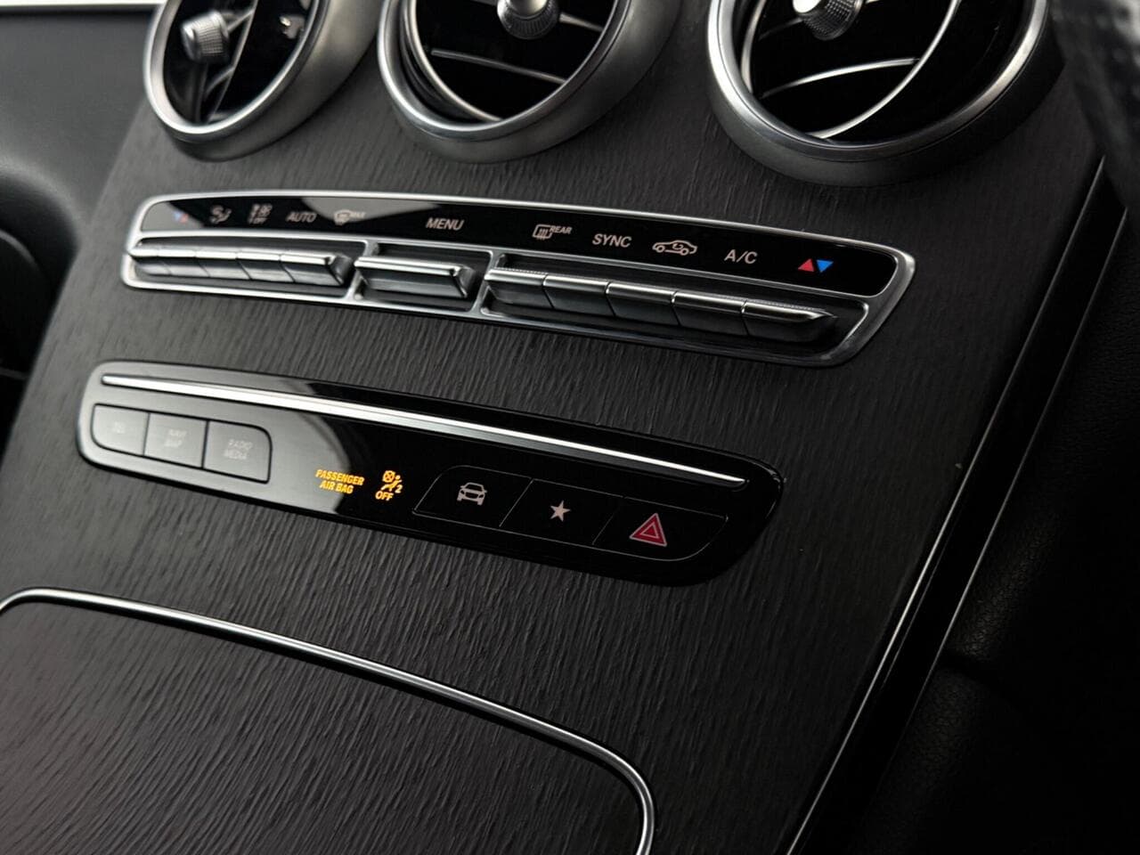 Mercedes-Benz GLC thumbnail Misc Controls