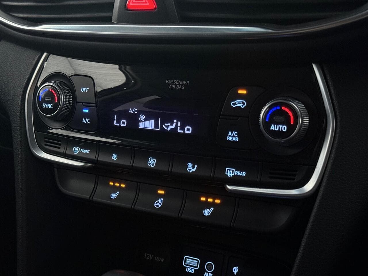 Hyundai Santa Fe thumbnail Misc Controls