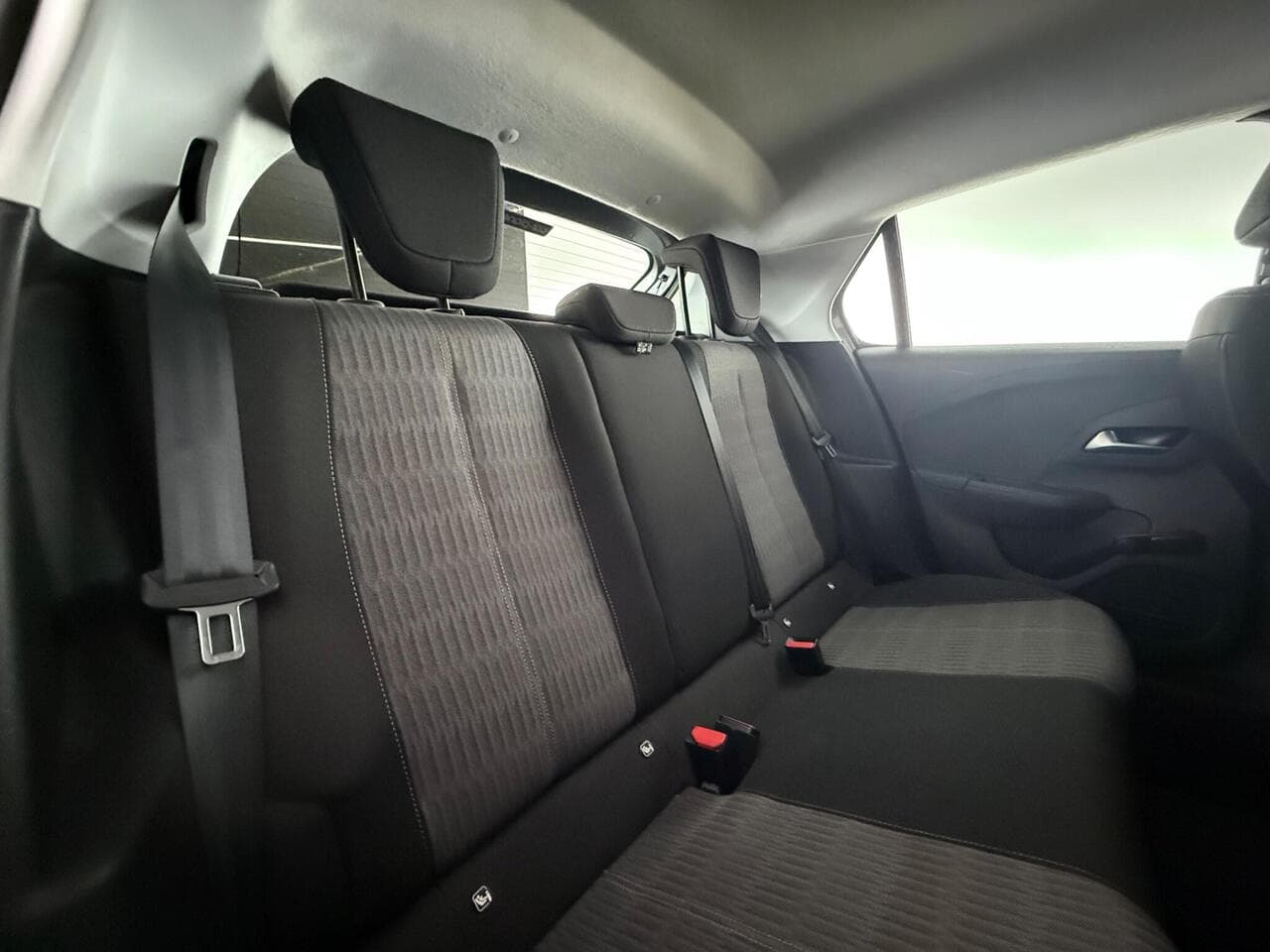 Vauxhall Corsa thumbnail Seats Rear