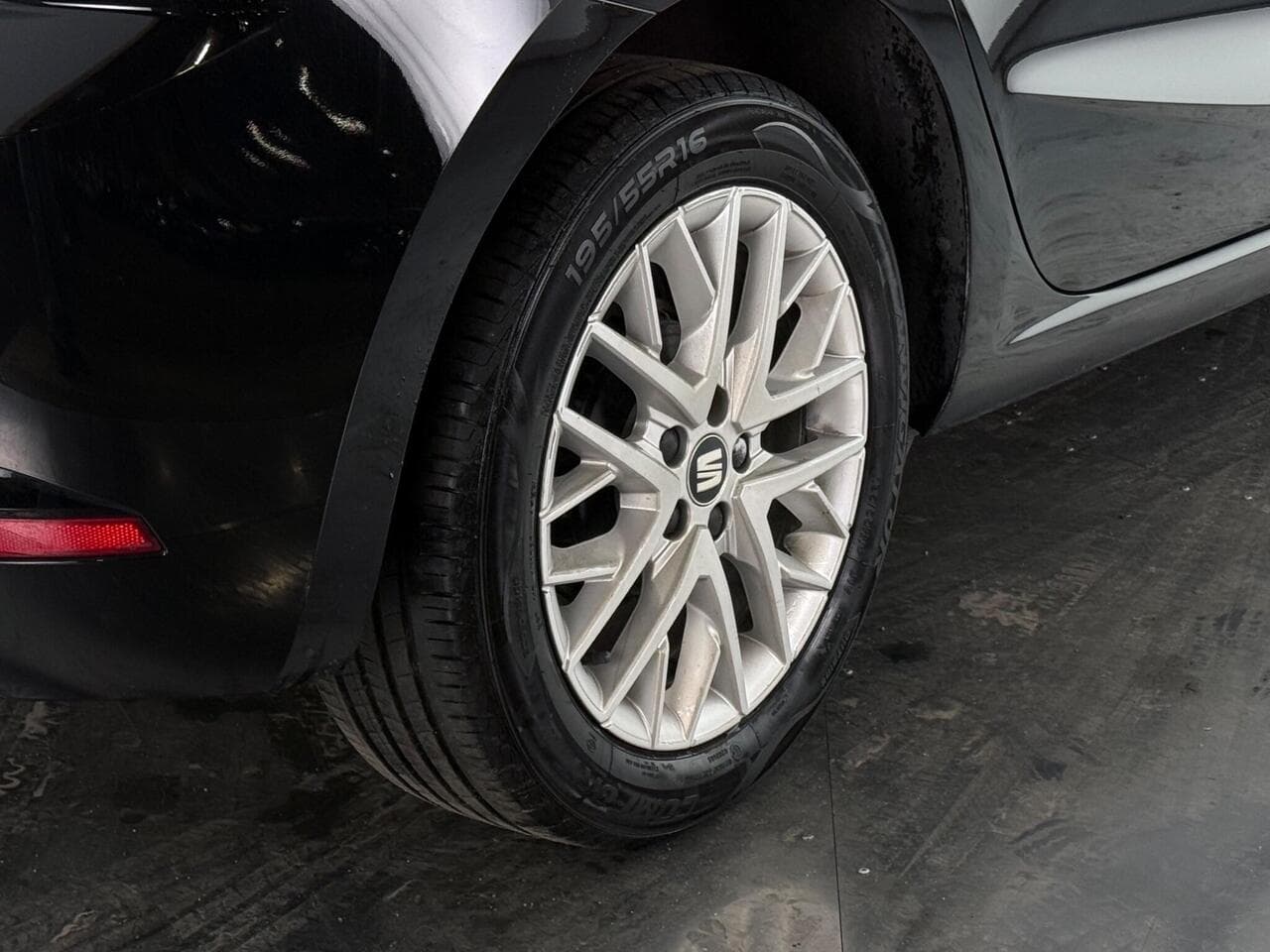 SEAT Ibiza thumbnail Wheel
