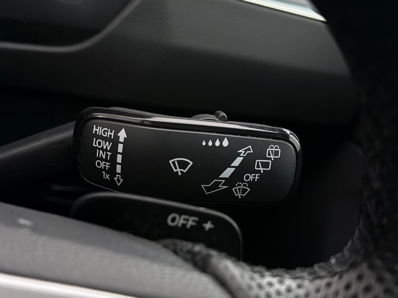 Volkswagen Tiguan thumbnail Misc Controls