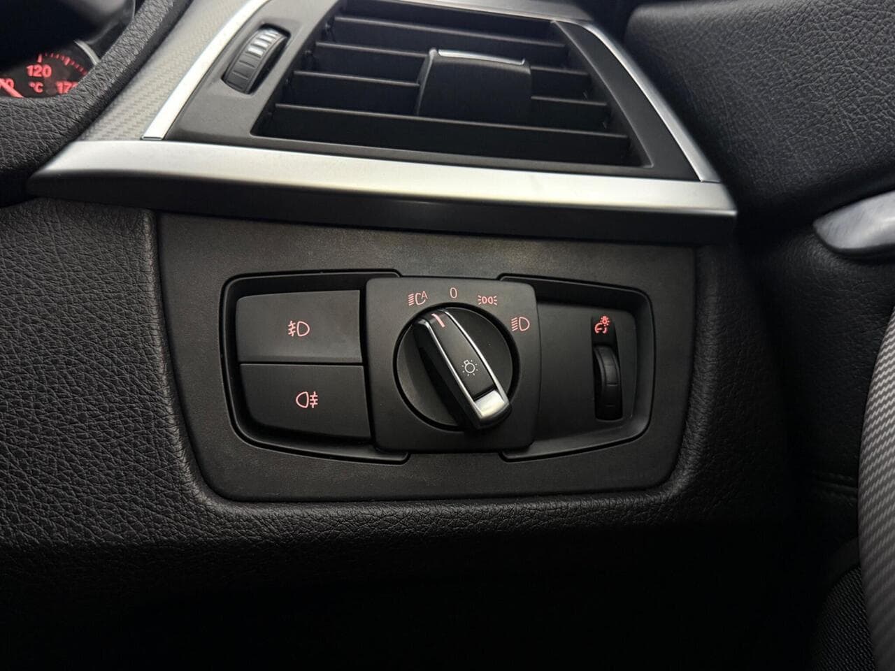 BMW 4 Series Gran Coupe thumbnail Misc Controls