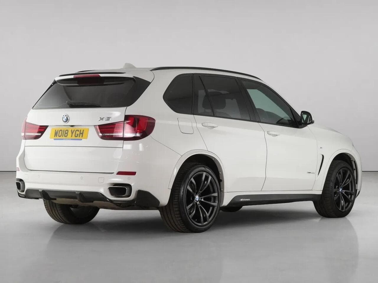 BMW X5 thumbnail Rear Right