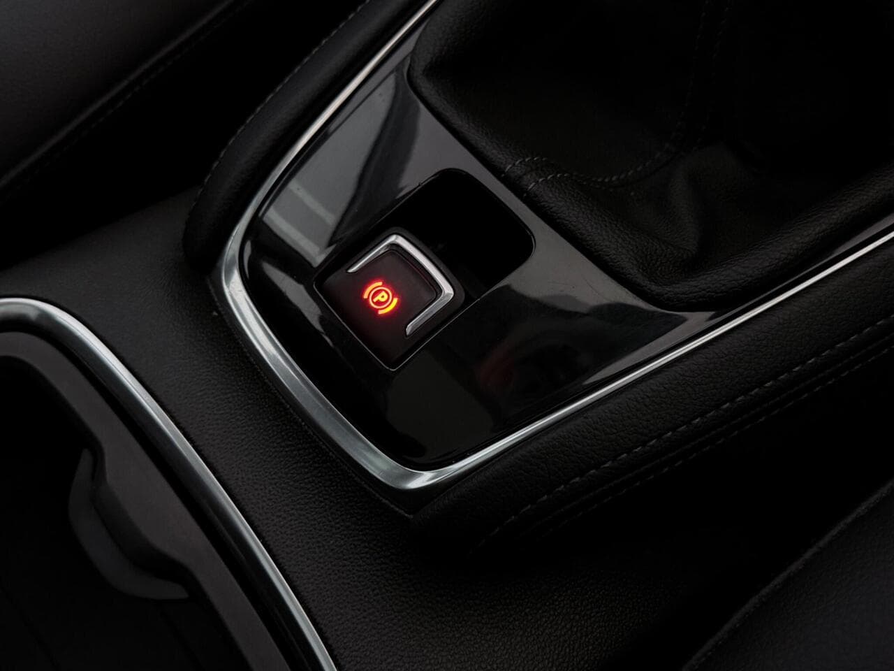 Vauxhall Grandland X thumbnail Misc Controls