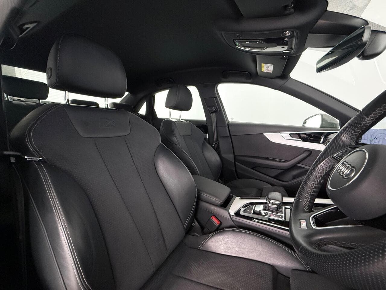 Audi A4 thumbnail Seat Driver