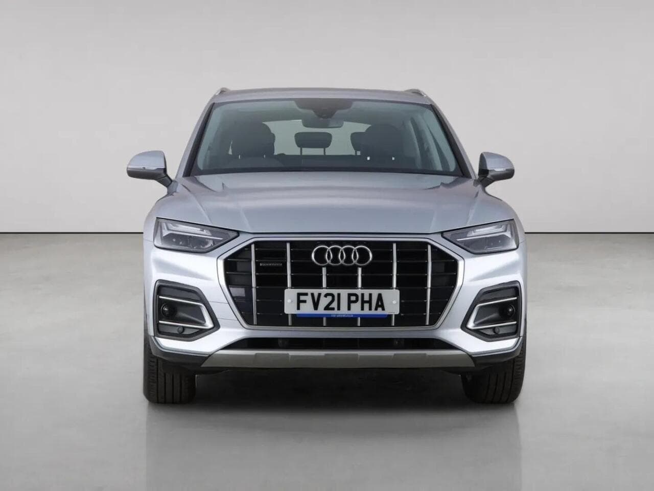 Audi Q5 thumbnail Front