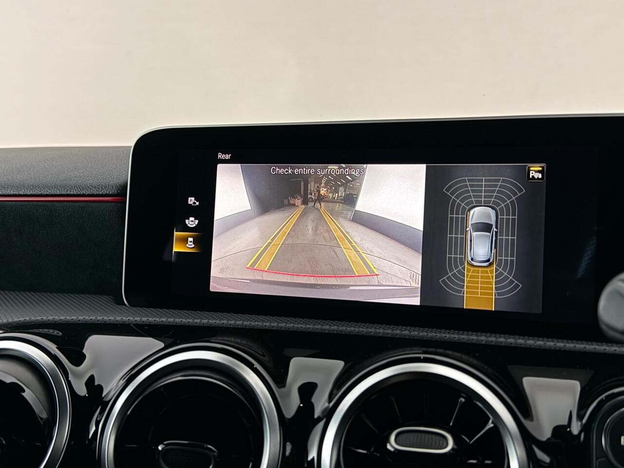 Mercedes-Benz A Class thumbnail Infotainment System