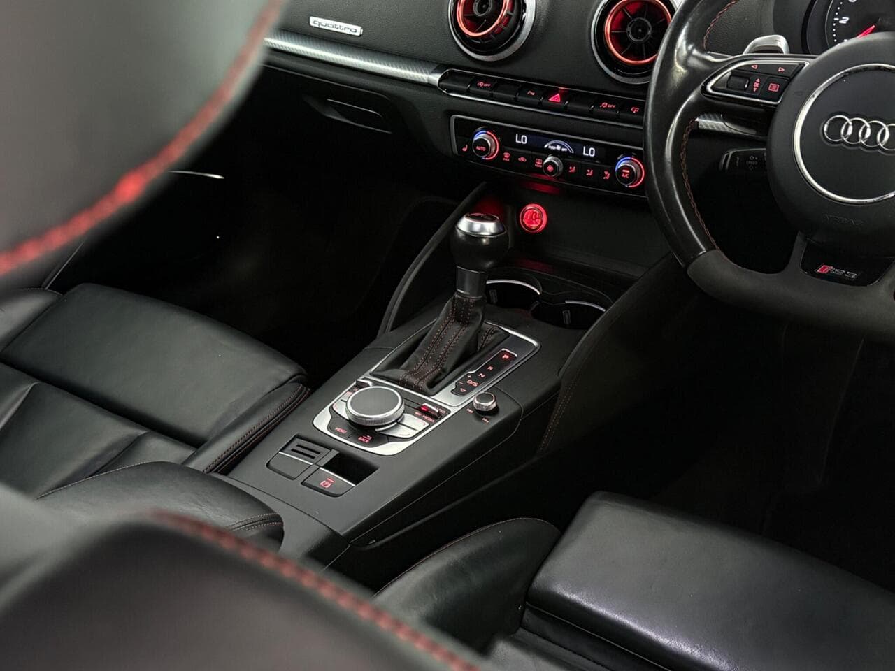 Audi RS3 thumbnail Interior Front