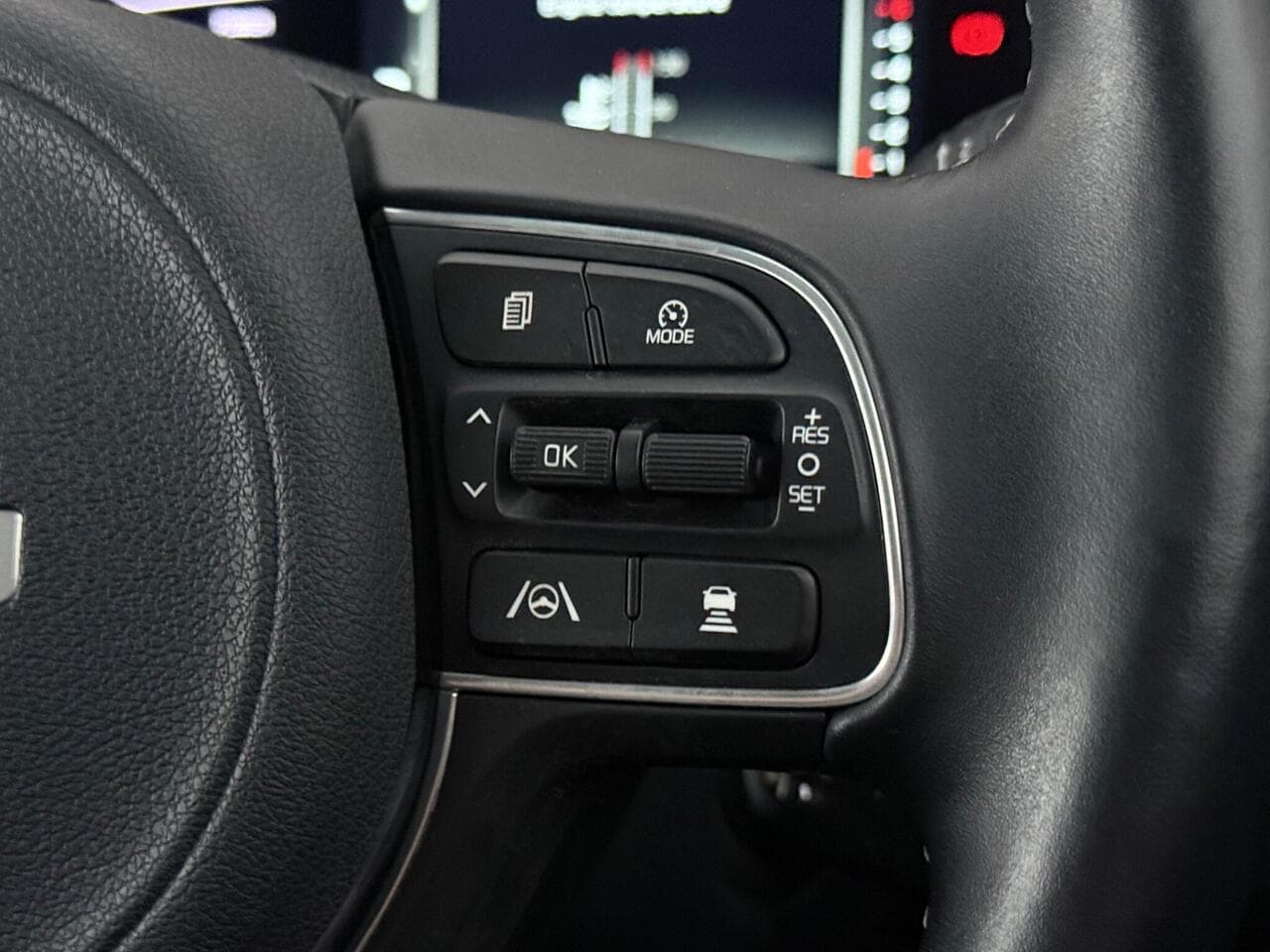 Kia Niro thumbnail Misc Controls
