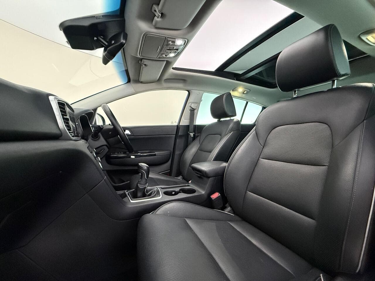 Kia Sportage thumbnail Seat Front Passenger