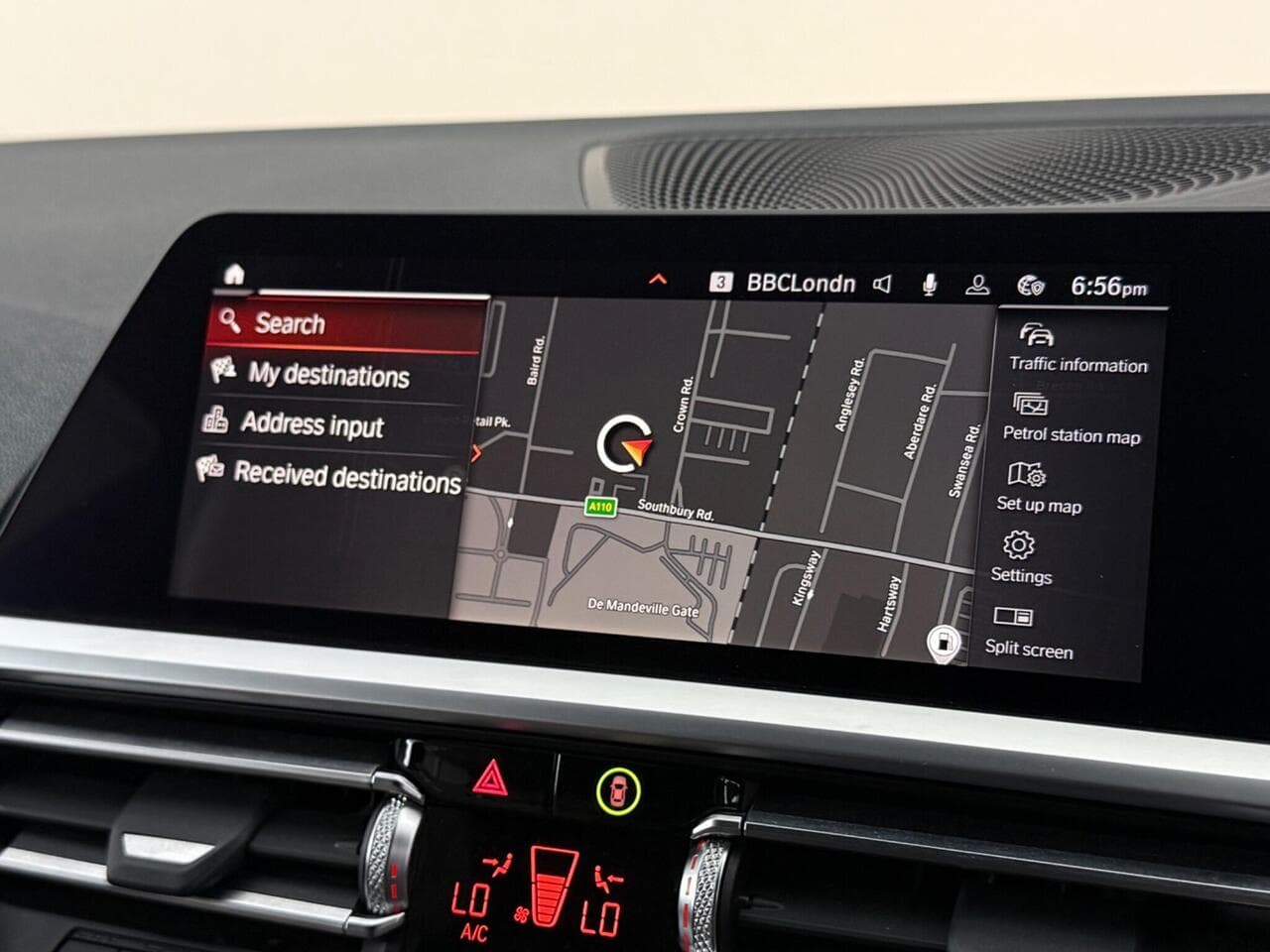 BMW 3 Series thumbnail Infotainment System
